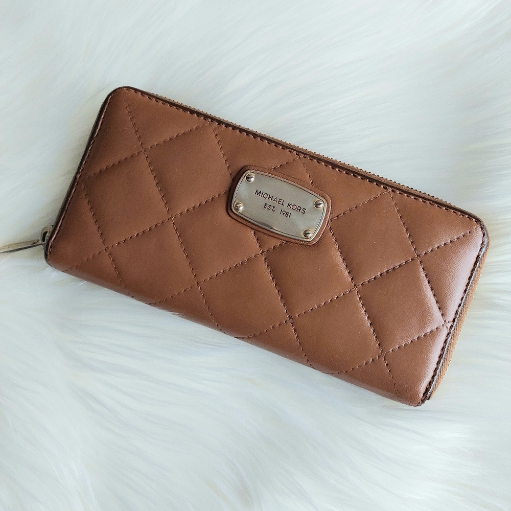 Michael Kors Hamilton Quilted Tan Leather Zip Around Wallet